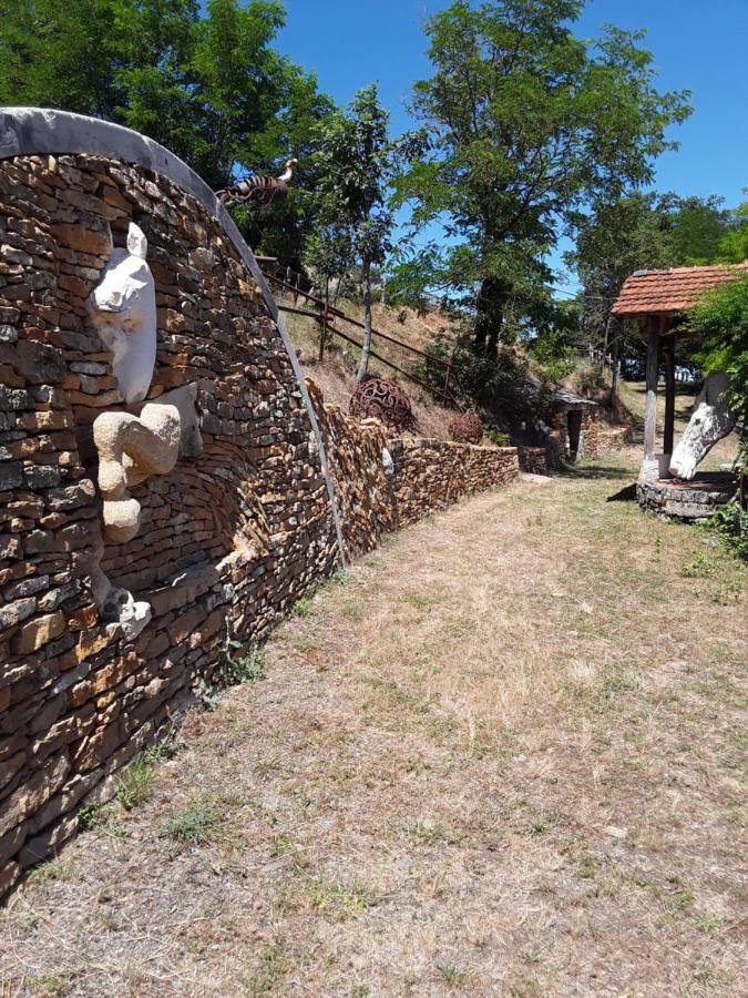 Landhaus Village.insolite Montagny-sur-Grosne
